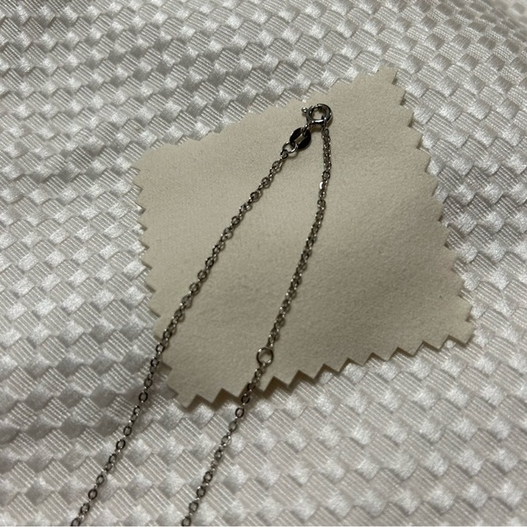 Brand new purple stone key necklace - Picture 4 of 4